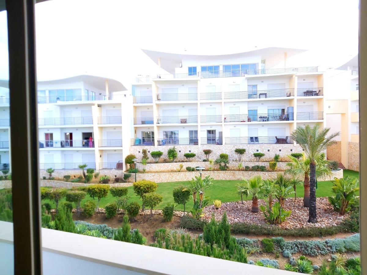 Sea View Penthouse In Appartement *